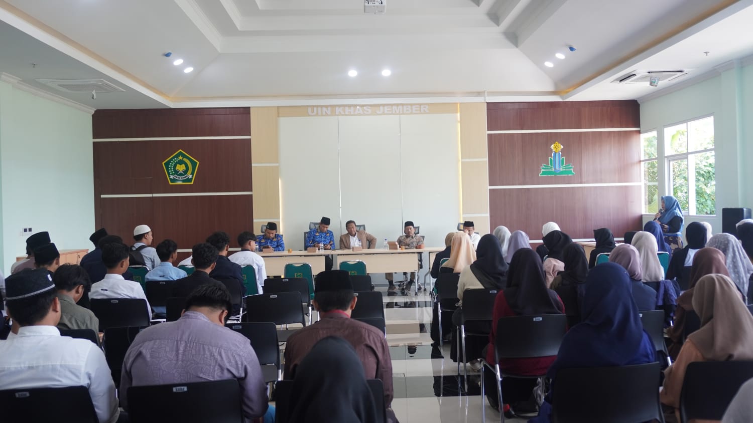 tak-hanya-ngaji-pesantren-kini-dituntut-jadi-pusat-inovasi-dan-solusi-bangsa