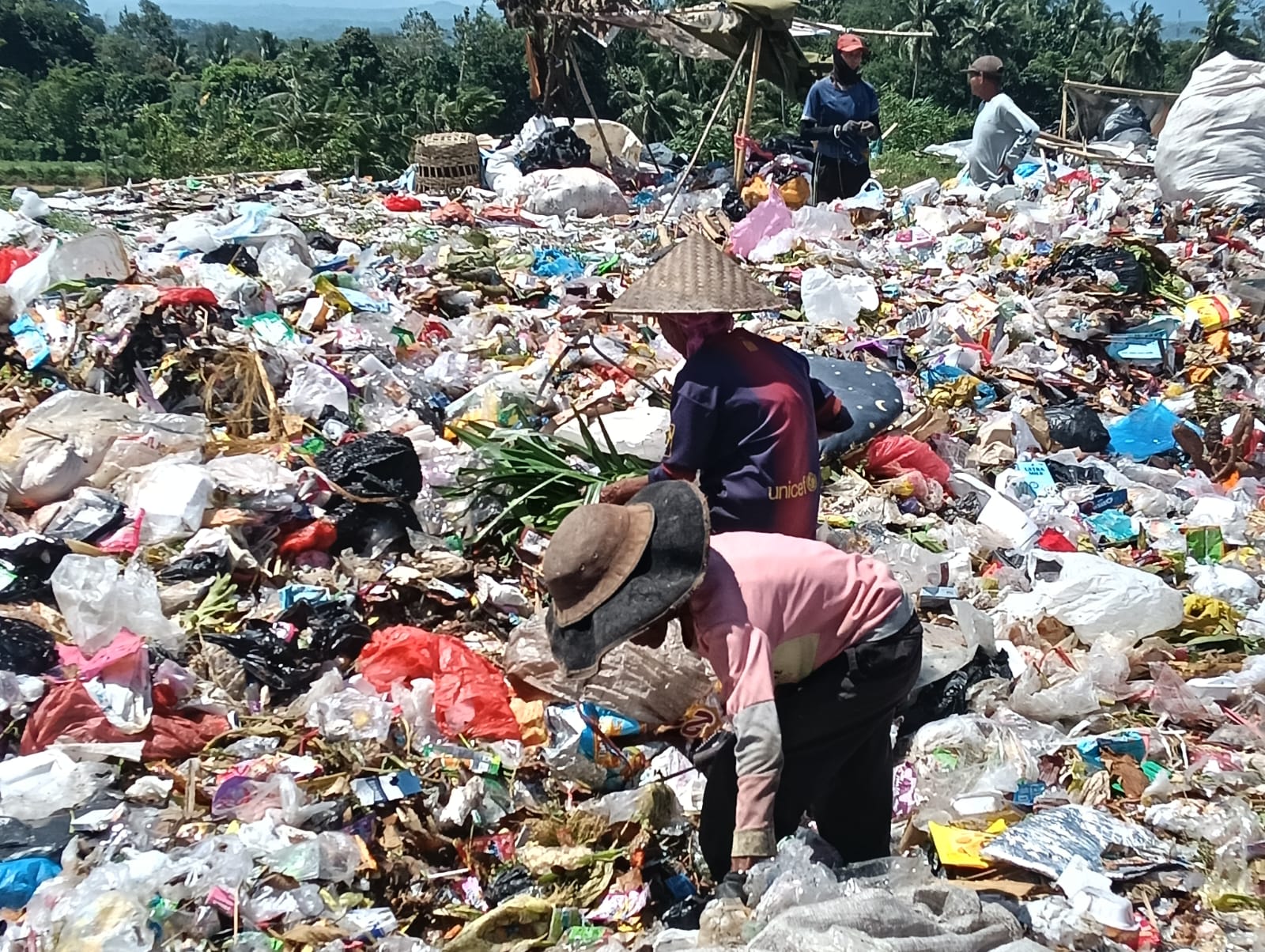 krisis-sampah-jember-kian-parah-dprd-dorong-libatkan-investor-untuk-solusi-terpadu