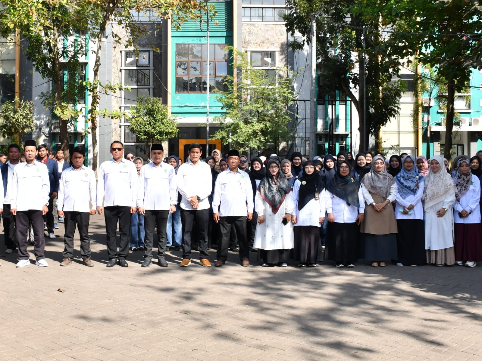 386 MAHASISWA FASYA UIN KHAS JEMBER DITERJUNAN KE 57 INSTANSI, ADA YANG PKL HINGGA BALI