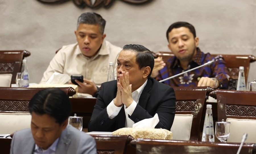 CHARLES MEIKYANSAH TEKANKAN PERBAIKAN DISTRIBUSI PUPUK DAN STABILITAS HARGA BERAS