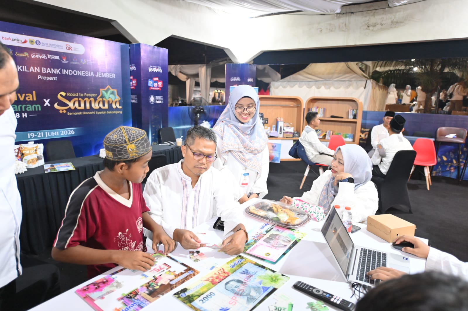 festival-samara-2026-perkuat-ekosistem-ekonomi-syariah-transaksi-umkm-tembus-rp900-juta