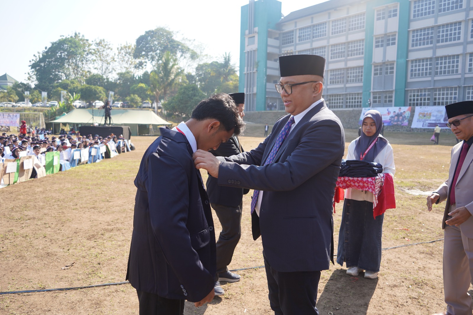 JANGAN HANYA KEJAR IPK, PROF. ARSKAL TANTANG MAHASISWA UIN KHAS JADI PENCIPTA PERUBAHAN