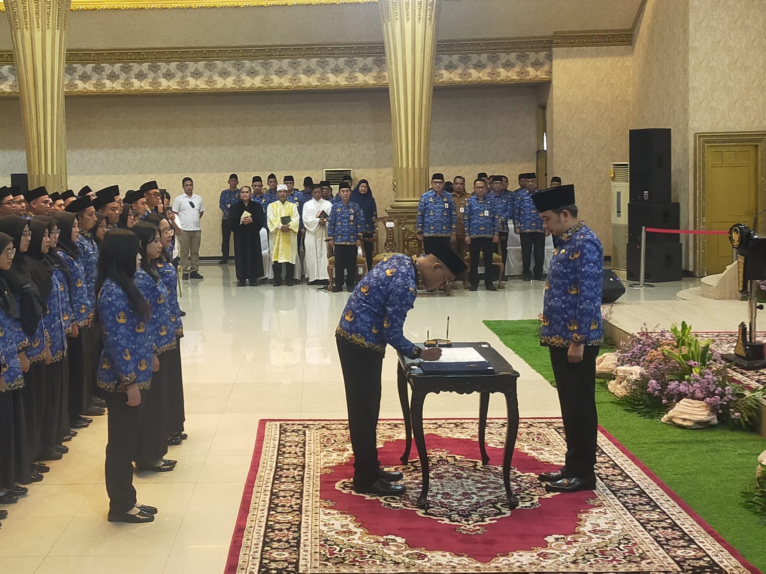 LANTIK  223 ASN, BUPATI JEMBER GUS FAWAIT TEKANKAN EMPATI DAN PERAN AKTIF ATASI KEMISKINAN EKSTREM