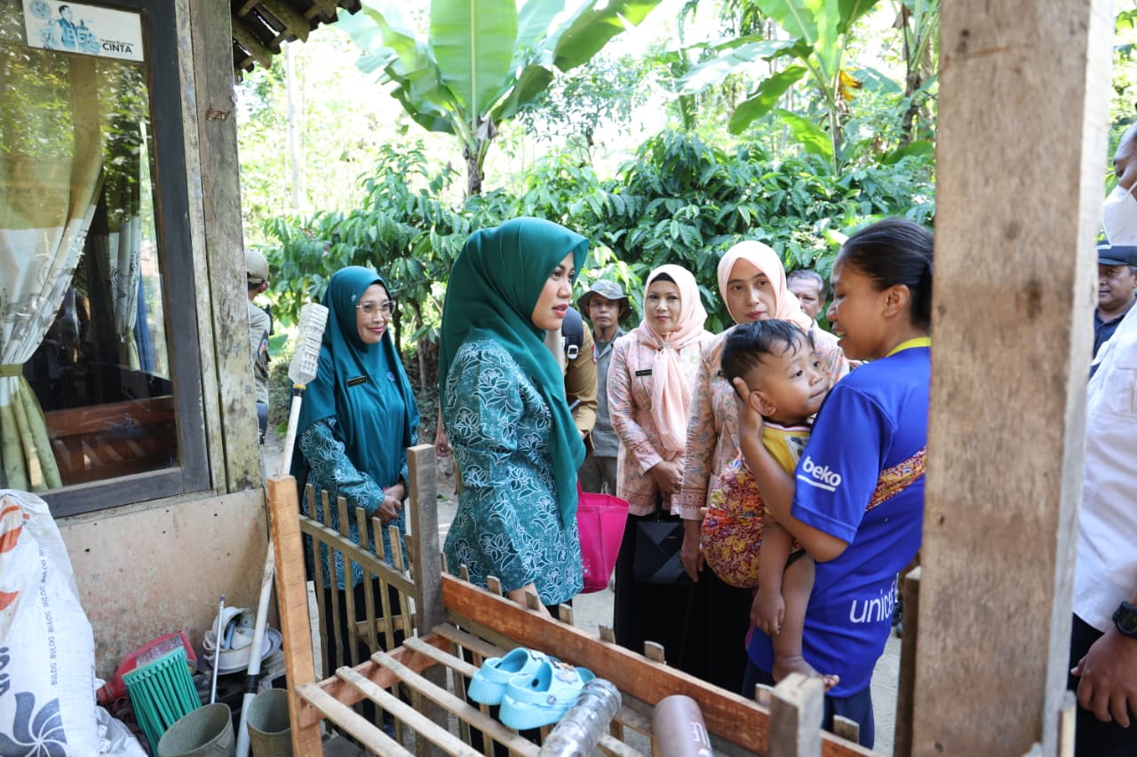 tak-punya-kk-balita-sakit-ini-nyaris-tak-bisa-berobat-ning-ghyta-langsung-bertindak