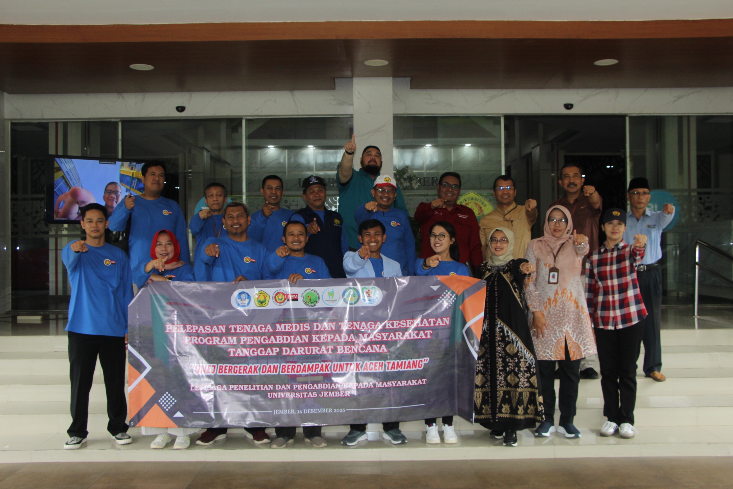 tanggap-bencana-unej-kirim-tim-relawan-medis-ke-aceh-tamiang