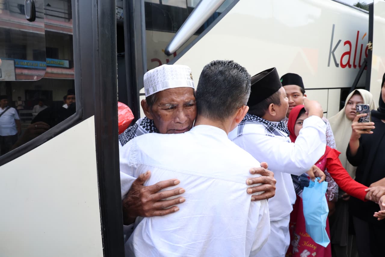 2949-jemaah-haji-jember-mulai-tiba-pemkab-kerahkan-112-bus