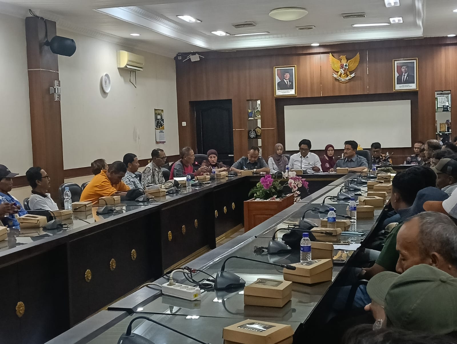 sk-tak-kunjung-terbit-gapoktan-maju-makmur-lojejer-mengadu-ke-dewan