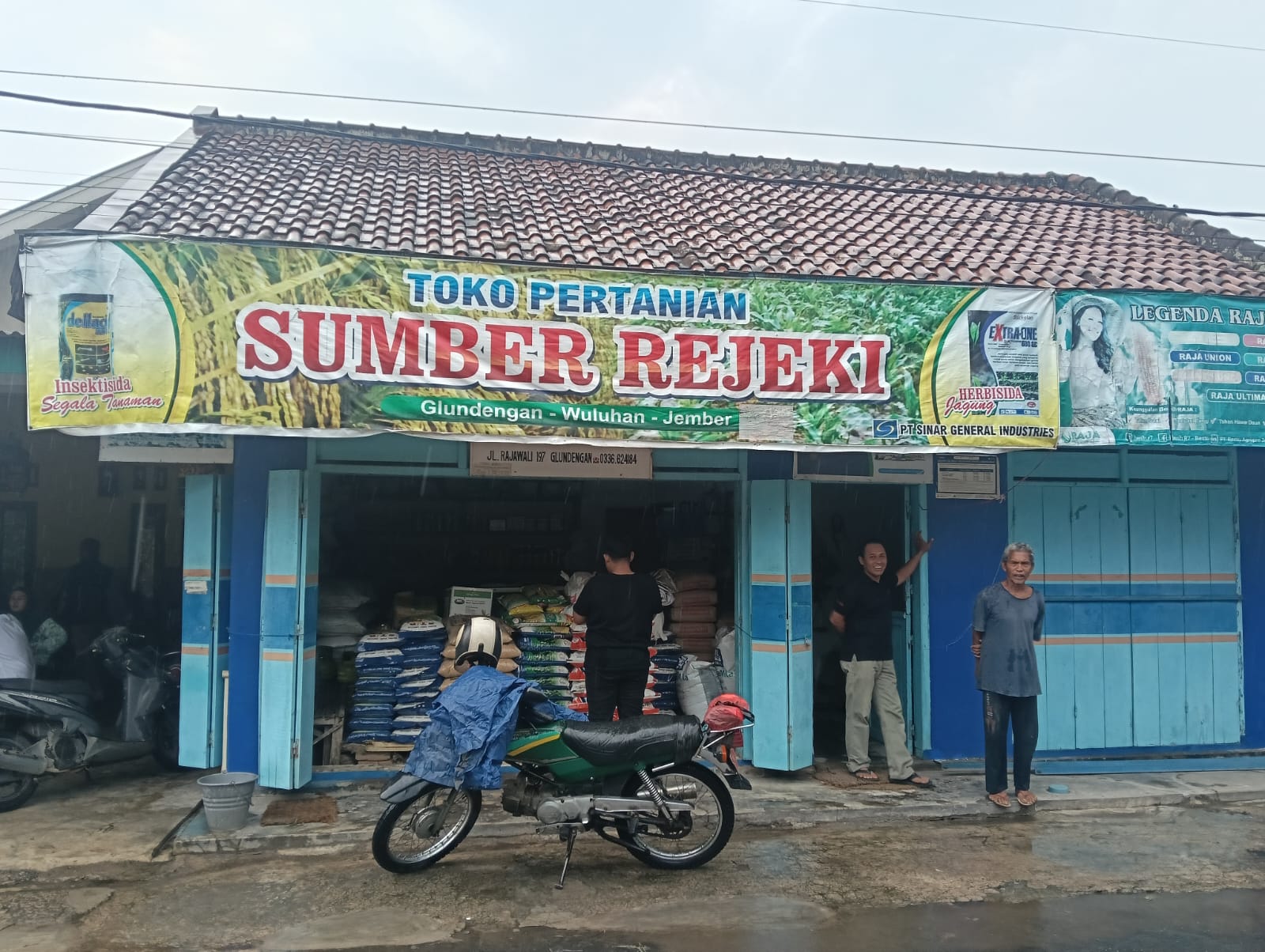 JEMBER TERIMA TAMBAHAN 3.000 TON PUPUK BERSUBSIDI, DISTRIBUSI KINI TERKENDALI