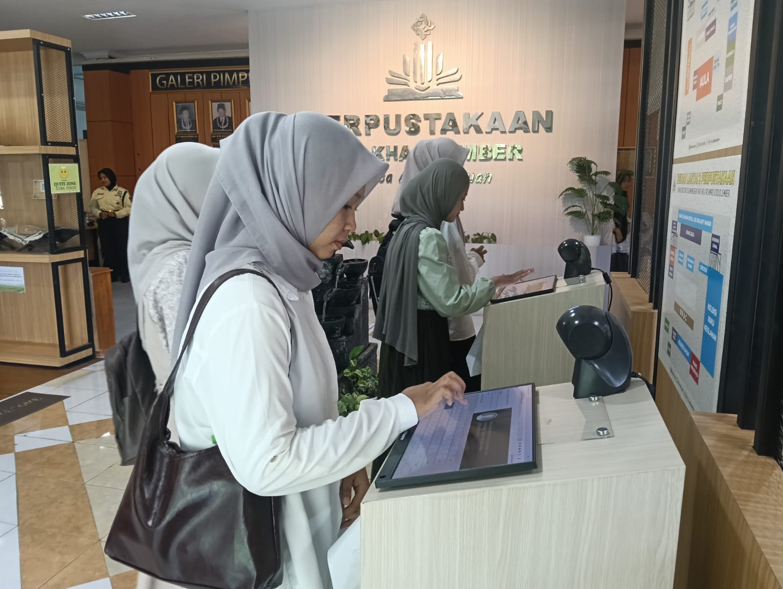 layanan-serba-digital-perpustakaan-uin-khas-jember-sukses-pertahankan-akreditasi-unggul
