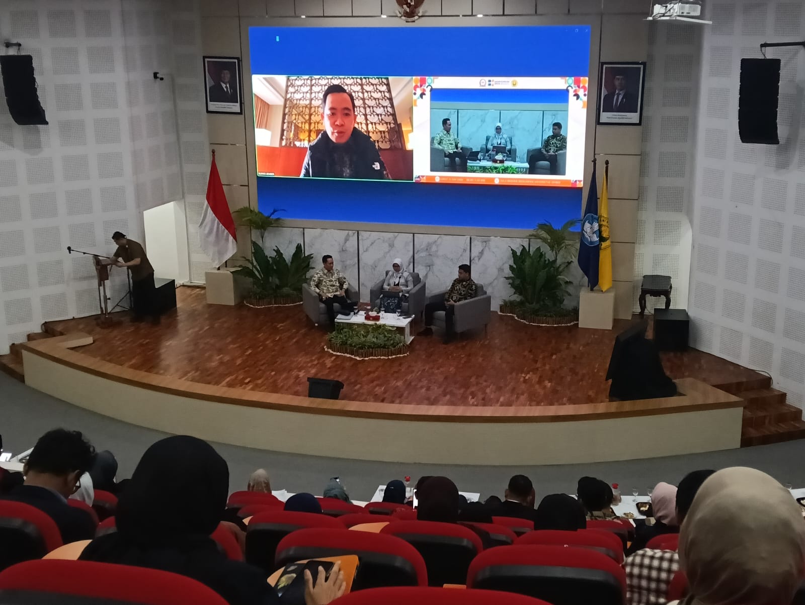BUPATI FAWAIT DUKUNG RUU PASAR TRADISIONAL: "JANGAN BIARKAN PEDAGANG KECIL BERJUANG  SENDIRI"