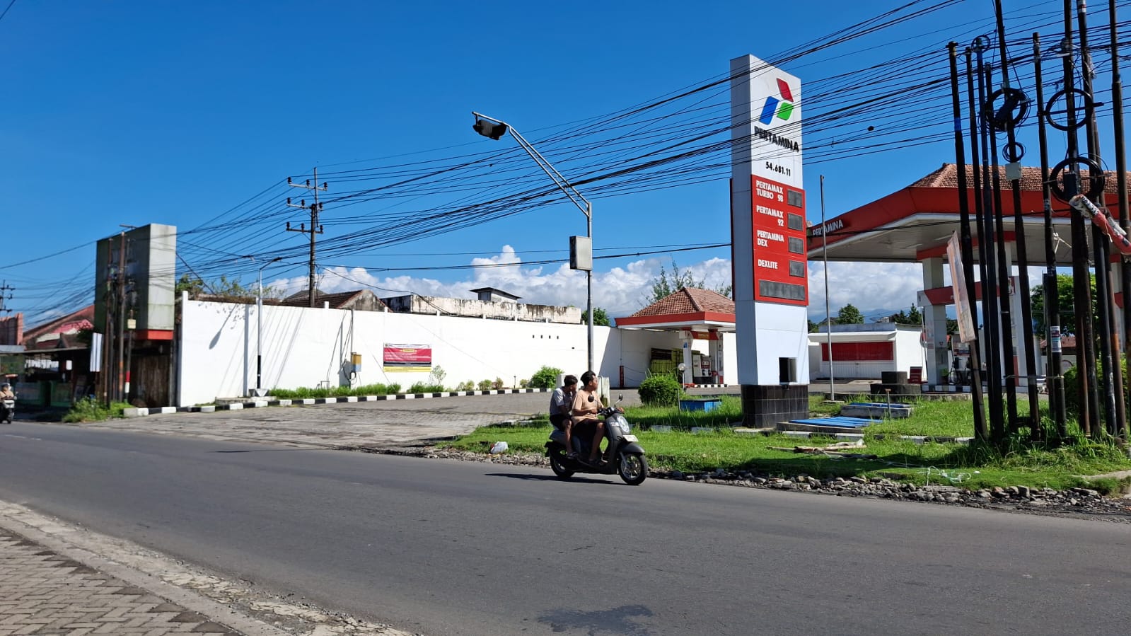 BUPATI JEMBER PERKETAT PENGAWASAN, DUGAAN PENYELEWENGAN BBM SUBSIDI DISOROT