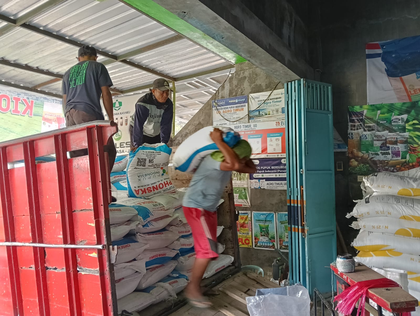 TAK ADA AMPUN! BUPATI JEMBER ANCAM TUTUP KIOS YANG MAIN-MAIN DENGAN PUPUK SUBSIDI